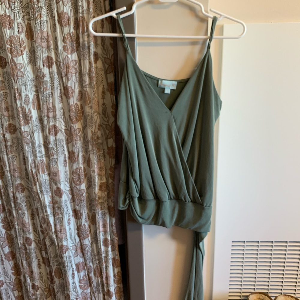 front tie tank